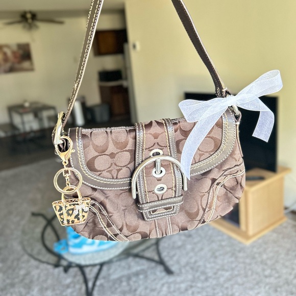 Coach Brown Vintage Y2K Soho Shoulder Bag Signature Buckle Flap - Picture 1 of 7